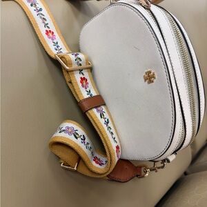 Chic White Crossbody Bag with Floral Strap